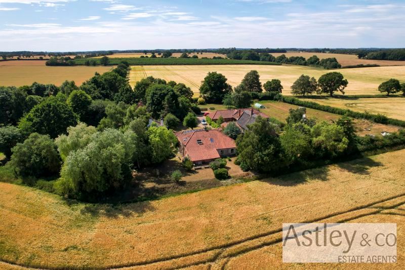 Property photo 1 of 28 Aerial