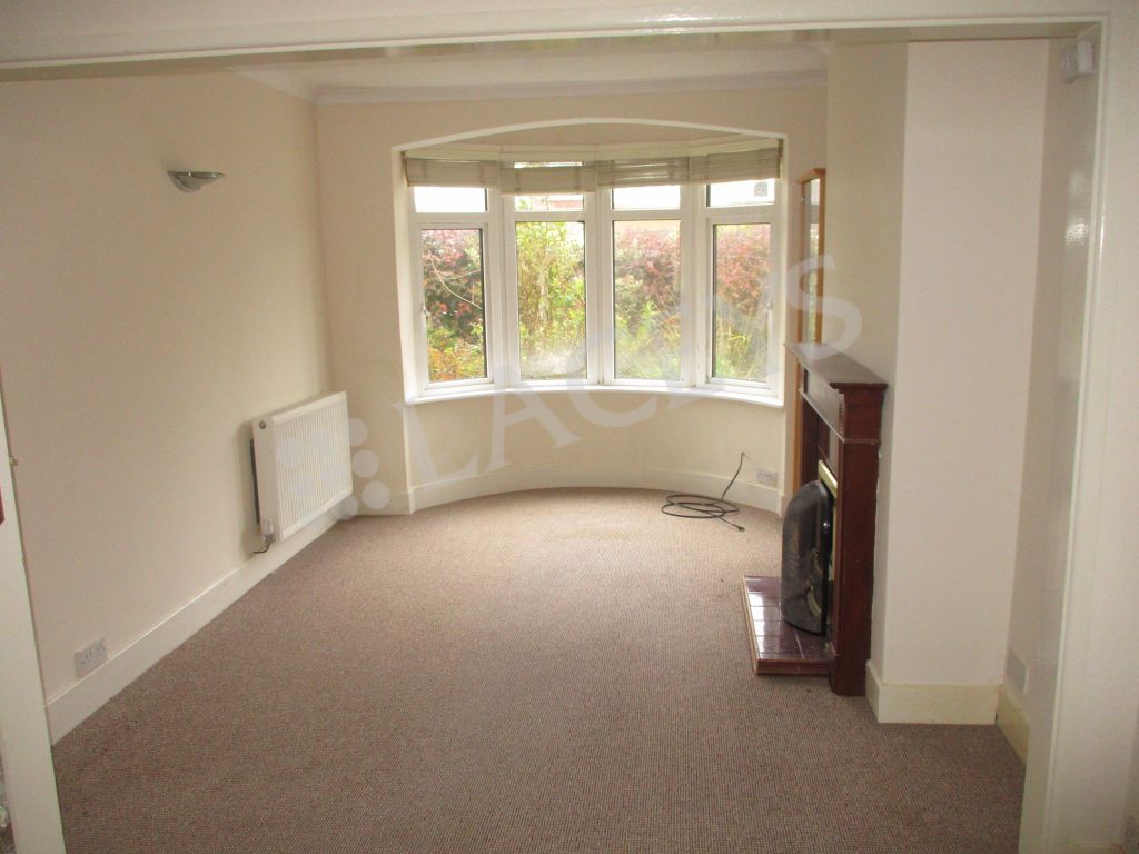Property photo 2 of 12 Lounge 1