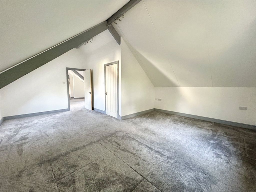 Additional image 14 of 8 bed detached house for saleCastle Hall Drive, Blackbridge, Milford Haven, Pembrokeshire SA73