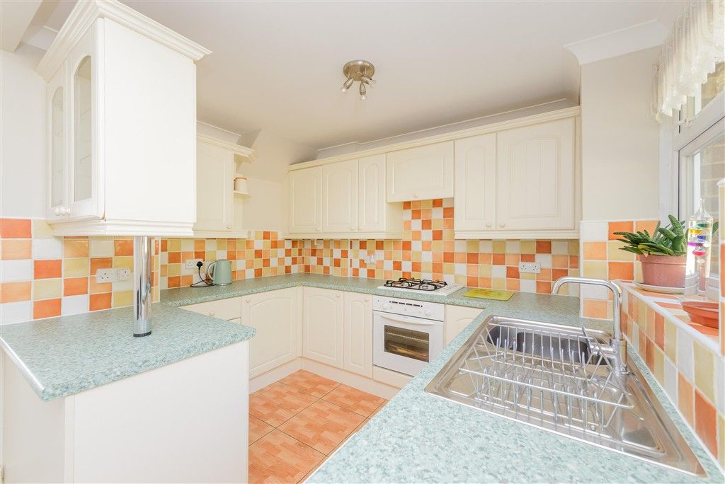 Property photo 3 of 13 Kitchen
