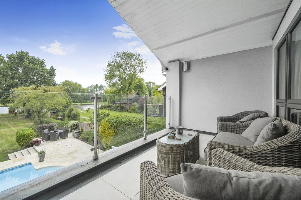 Property photo 3 of 20 Picture No. 52