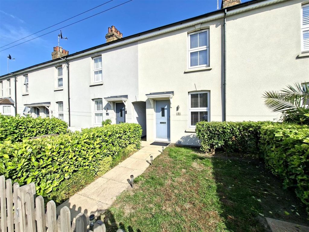 Property photo 1 of 19 Formby Terrace