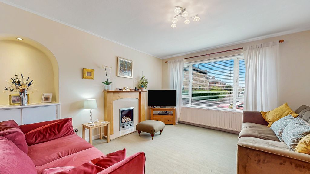 Property photo 2 of 43 11-Print-60 Munro Road_23