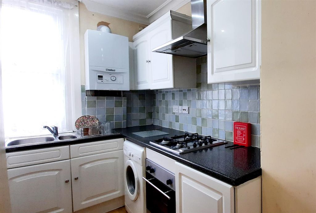 Property photo 3 of 9 Image