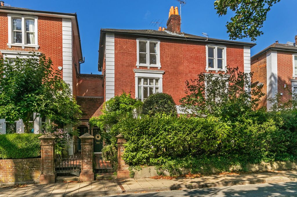 Property photo 1 of 18