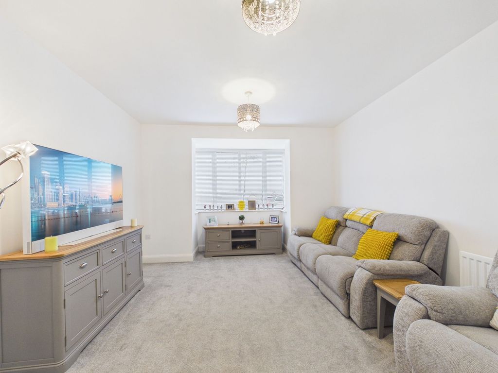 Property photo 3 of 24