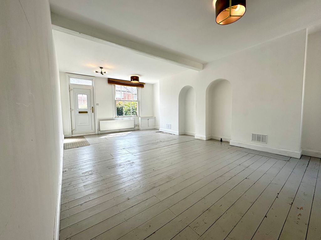 Property photo 3 of 10 Gallery