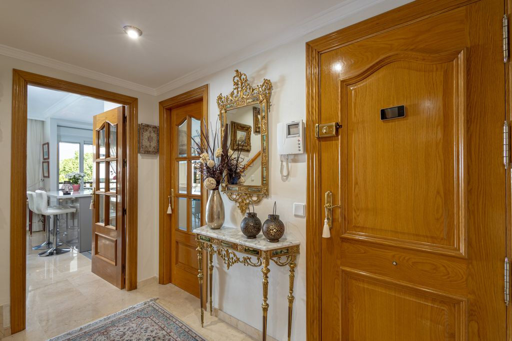 Property photo 3 of 31
