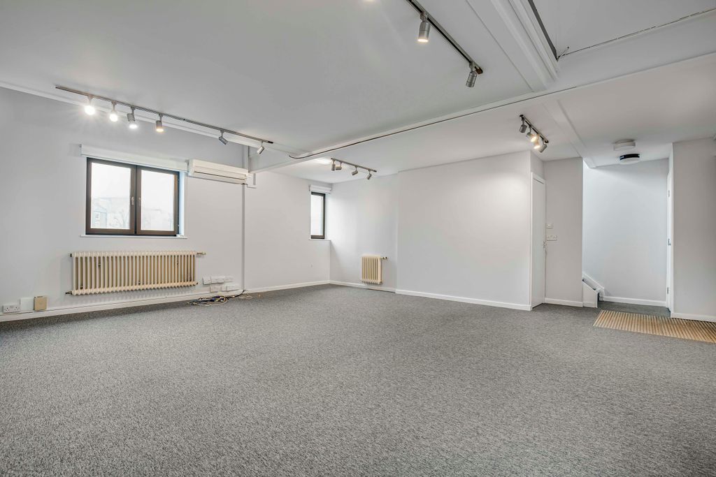 Property photo 3 of 12 Forest_Real_Estate-_8_Iron_Bridge_House-2.Jpg