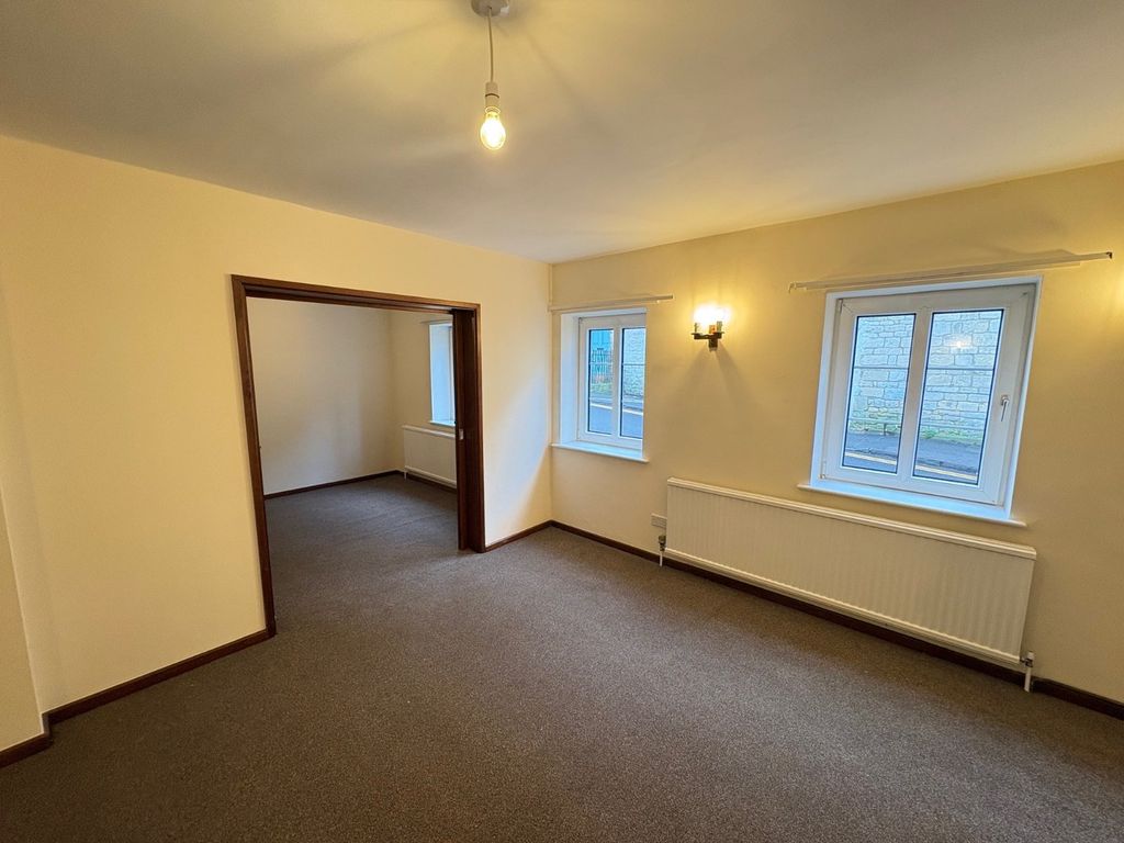 Property photo 2 of 14 Picture No. 13