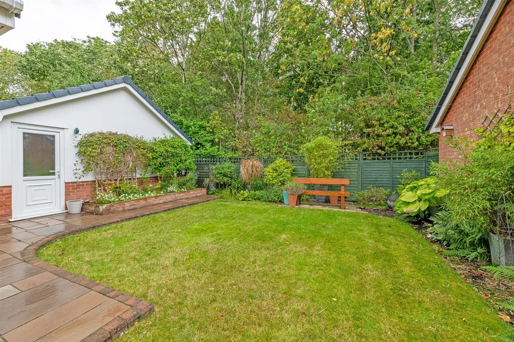 Property photo 3 of 19