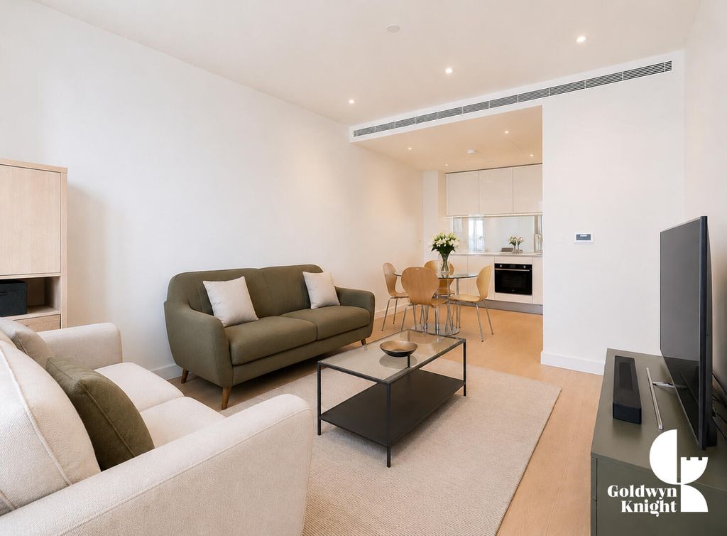 Property photo 1 of 10 Living Room
