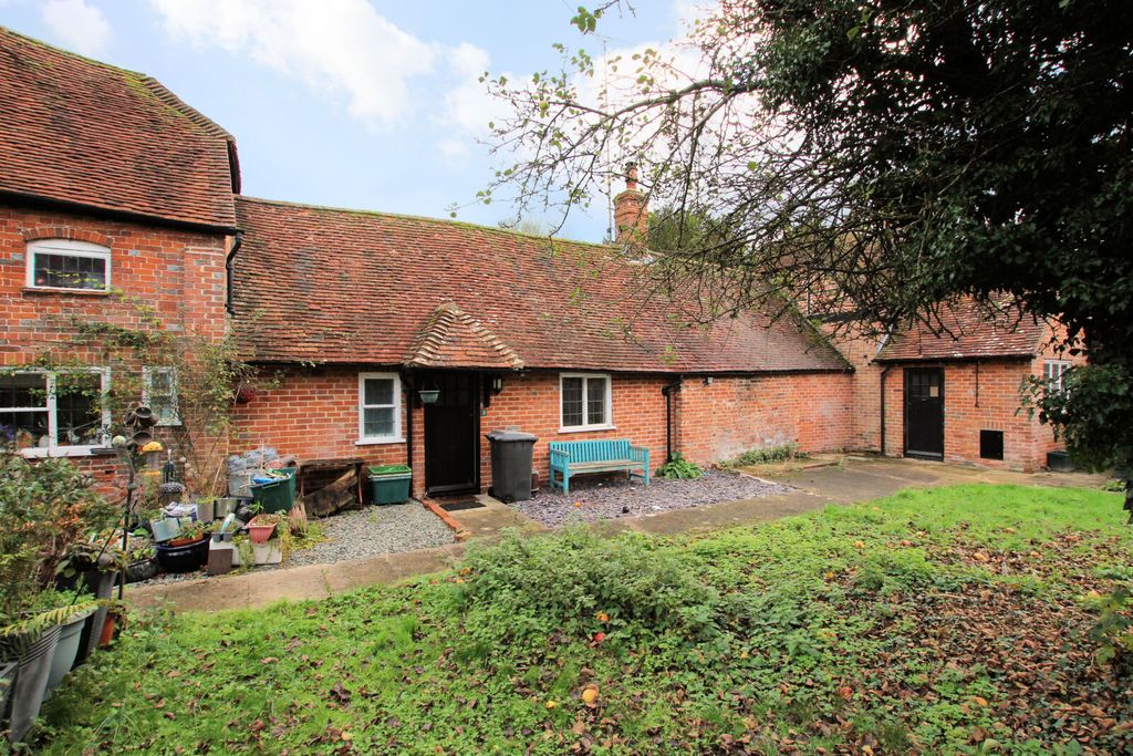 Property photo 2 of 7 Picture No. 12