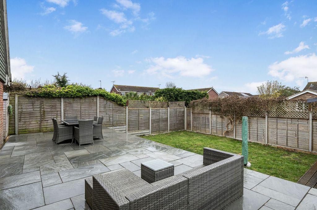 Property photo 2 of 23