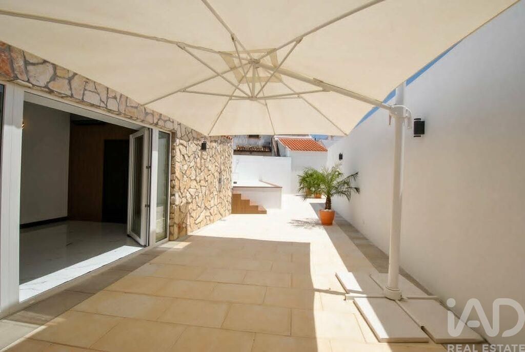 Property photo 1 of 37