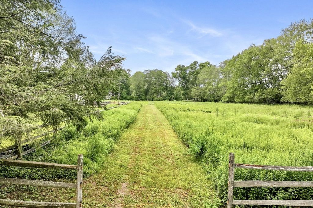 Property photo 2 of 4 <Alttext/>