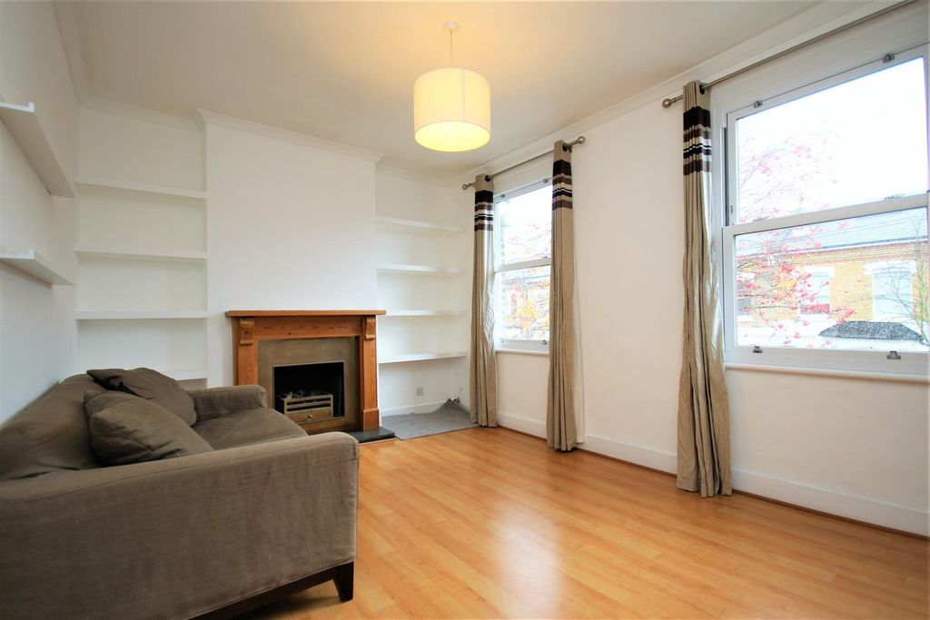 Property photo 1 of 8