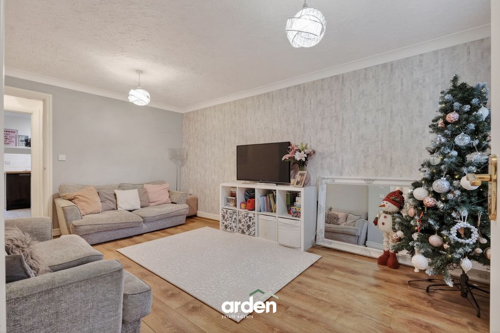 Property photo 2 of 13