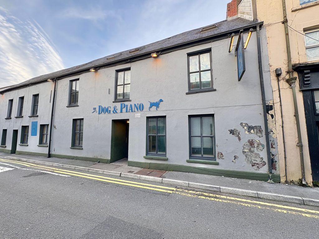 Property photo 1 of 23