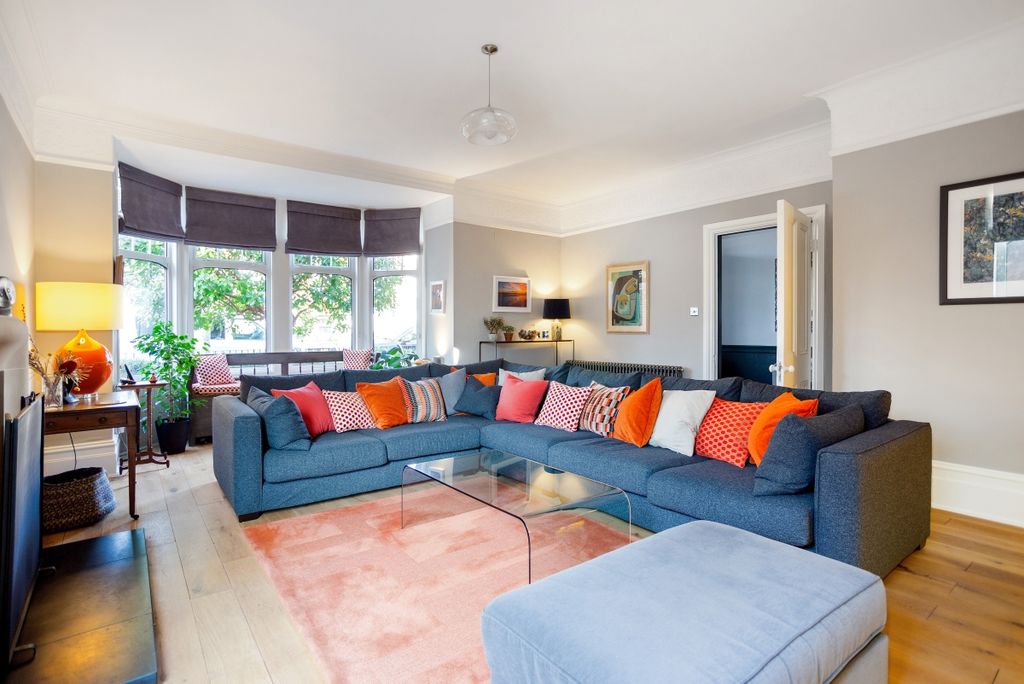 Property photo 3 of 20