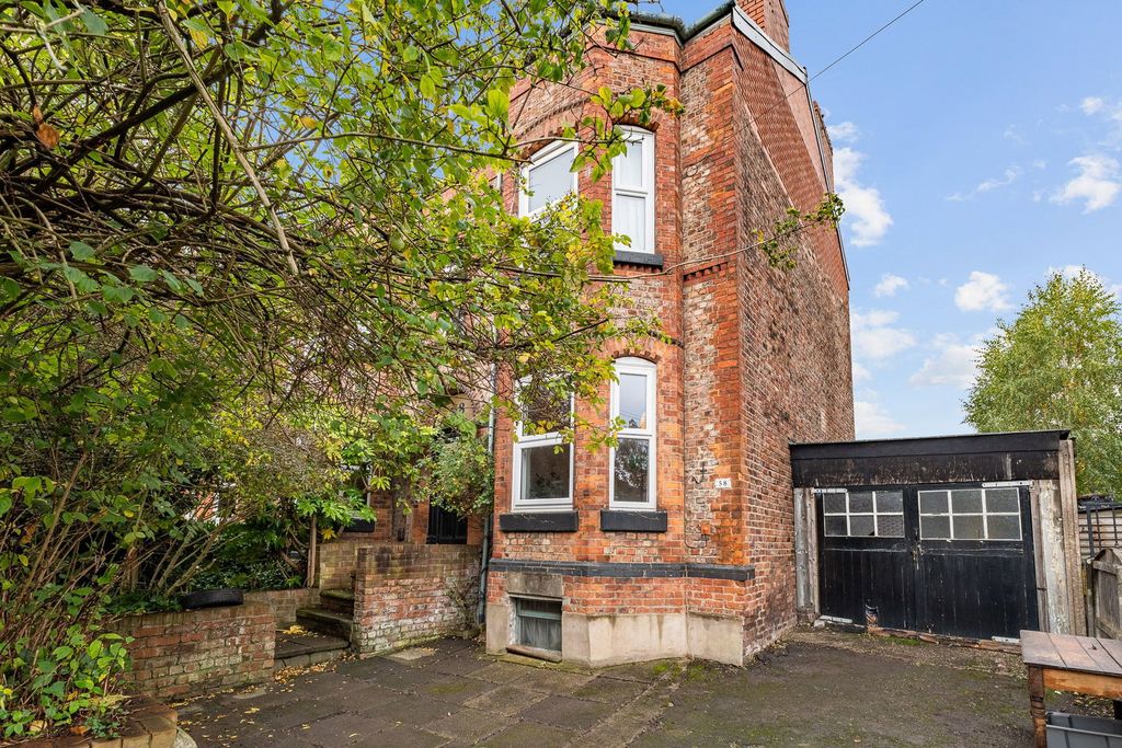Property photo 1 of 35