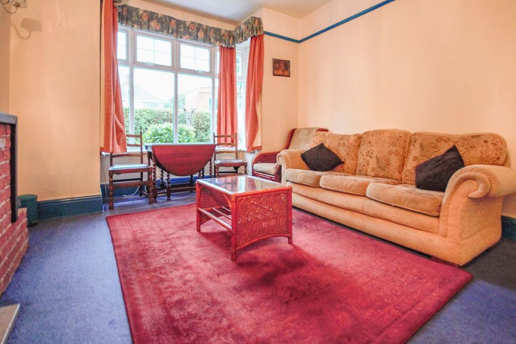 Property photo 3 of 14 Photo 9