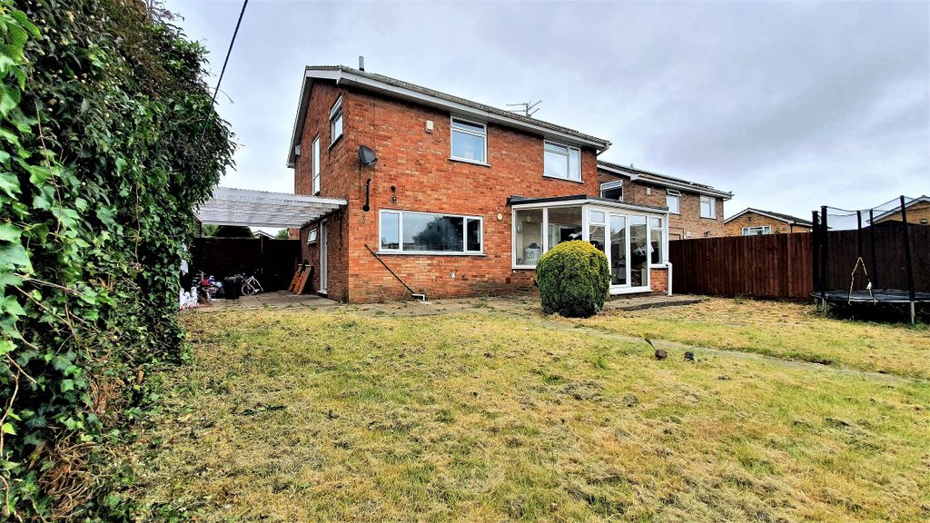 Property photo 2 of 21