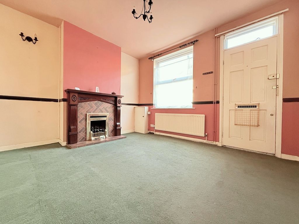 Property photo 3 of 25