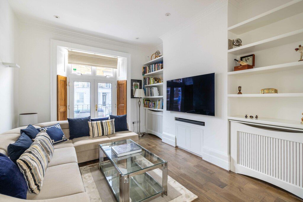 Property photo 1 of 14