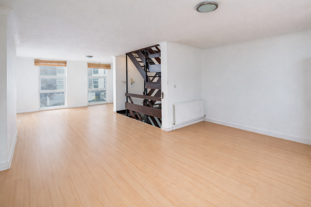 Property photo 2 of 4 Photo 4