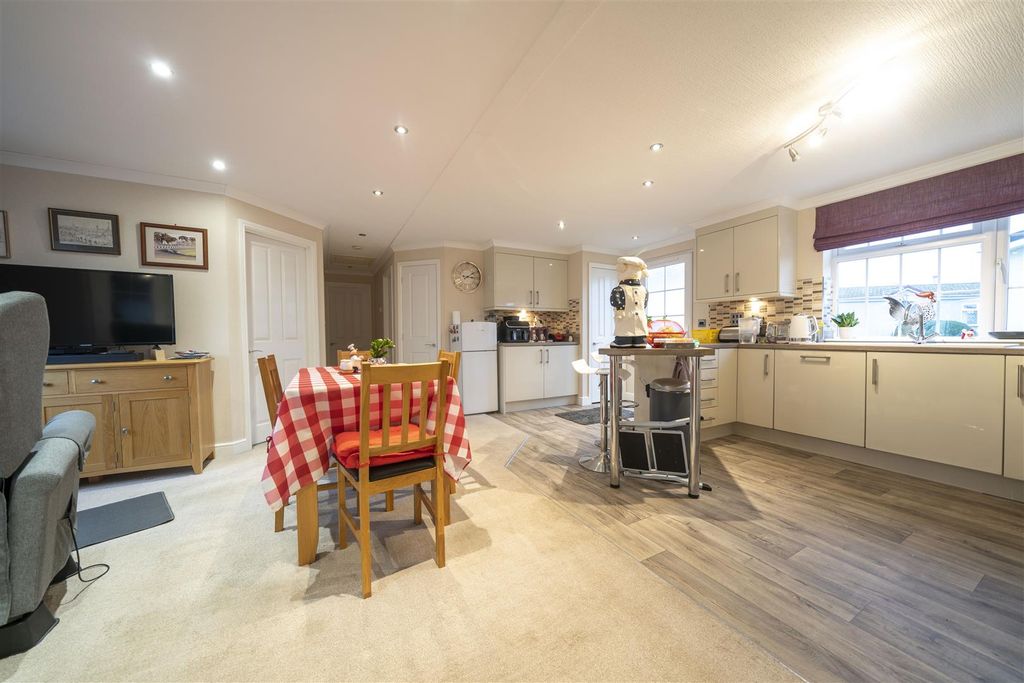 Property photo 2 of 19 Dsc07705.Jpg