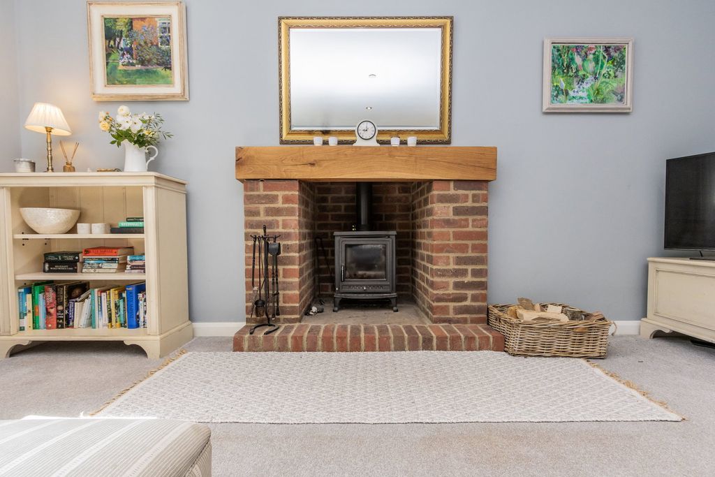 Property photo 3 of 13