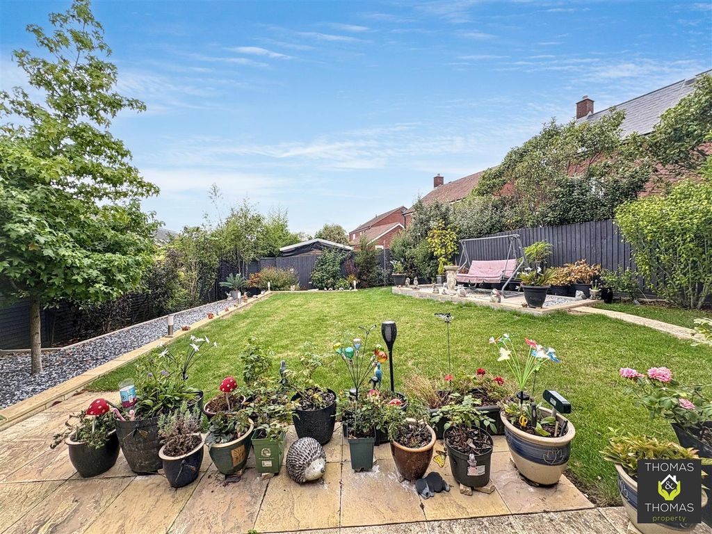 Property photo 2 of 24