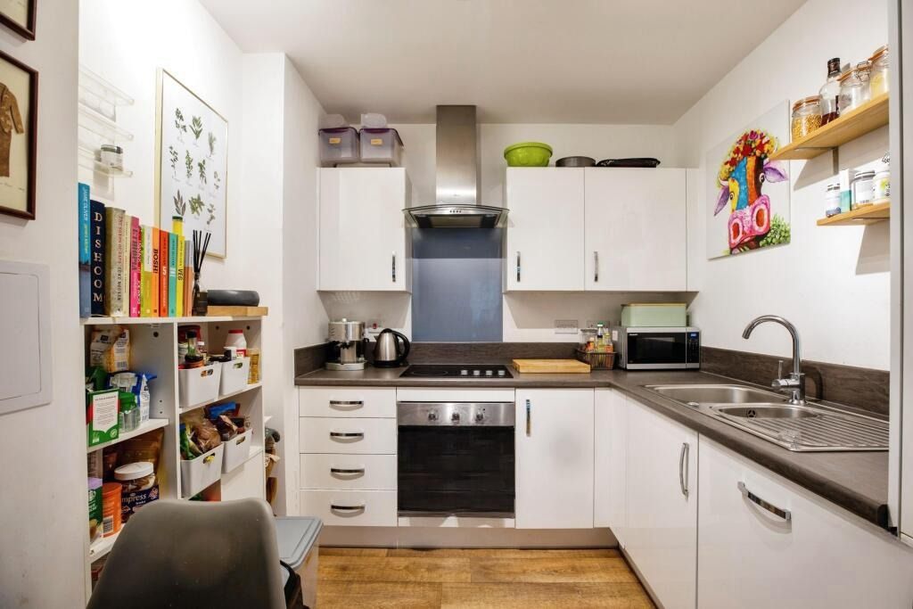 Property photo 3 of 12 4431852