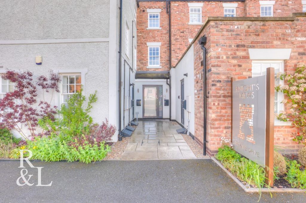 Property photo 1 of 28 Flat3.Jpg