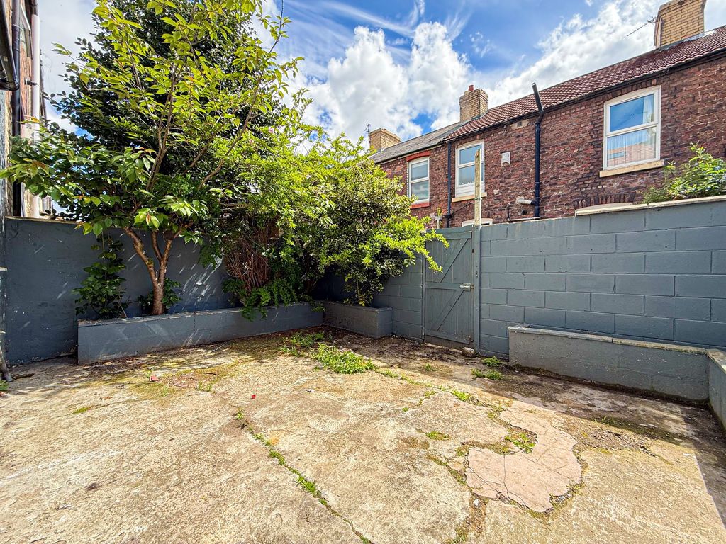 Property photo 3 of 19