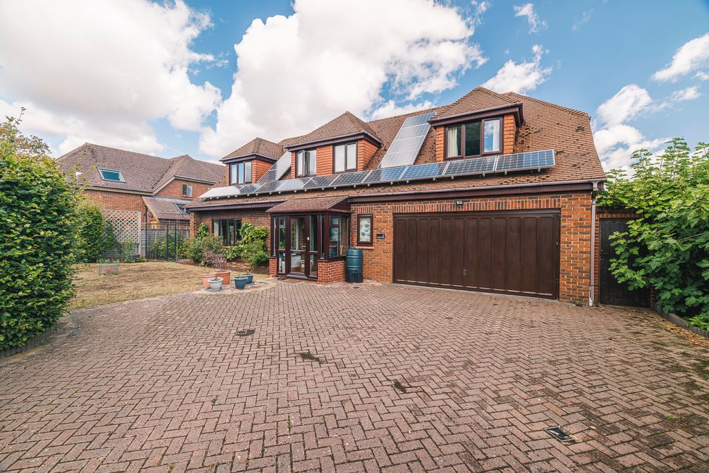 Property photo 1 of 29 Picture No. 39