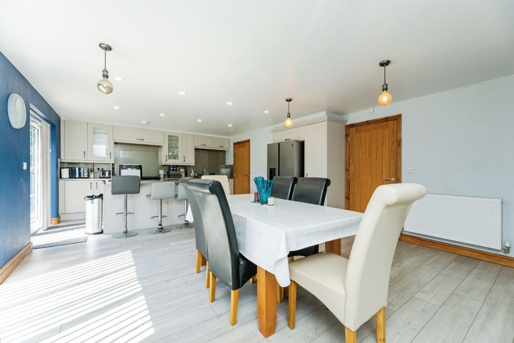 Property photo 3 of 32 2A8A1141
