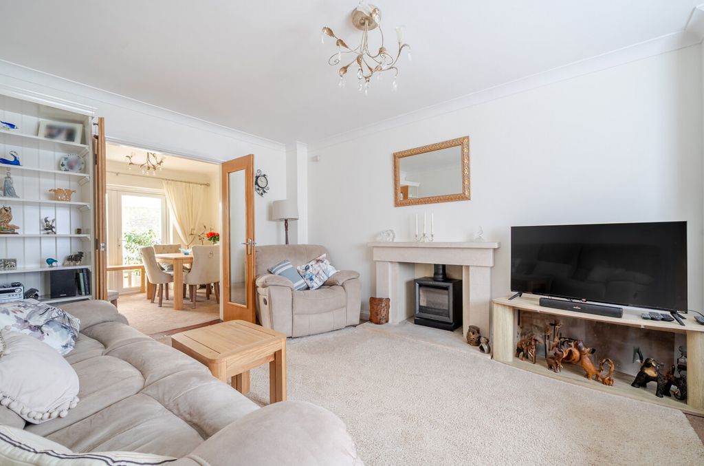 Property photo 3 of 18 1446364-15-69Df5c...