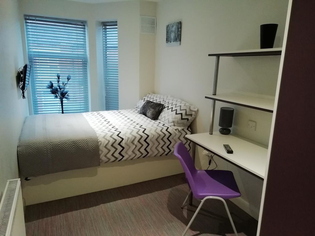 Property photo 1 of 9 New 2019 Bedroom Photo 3