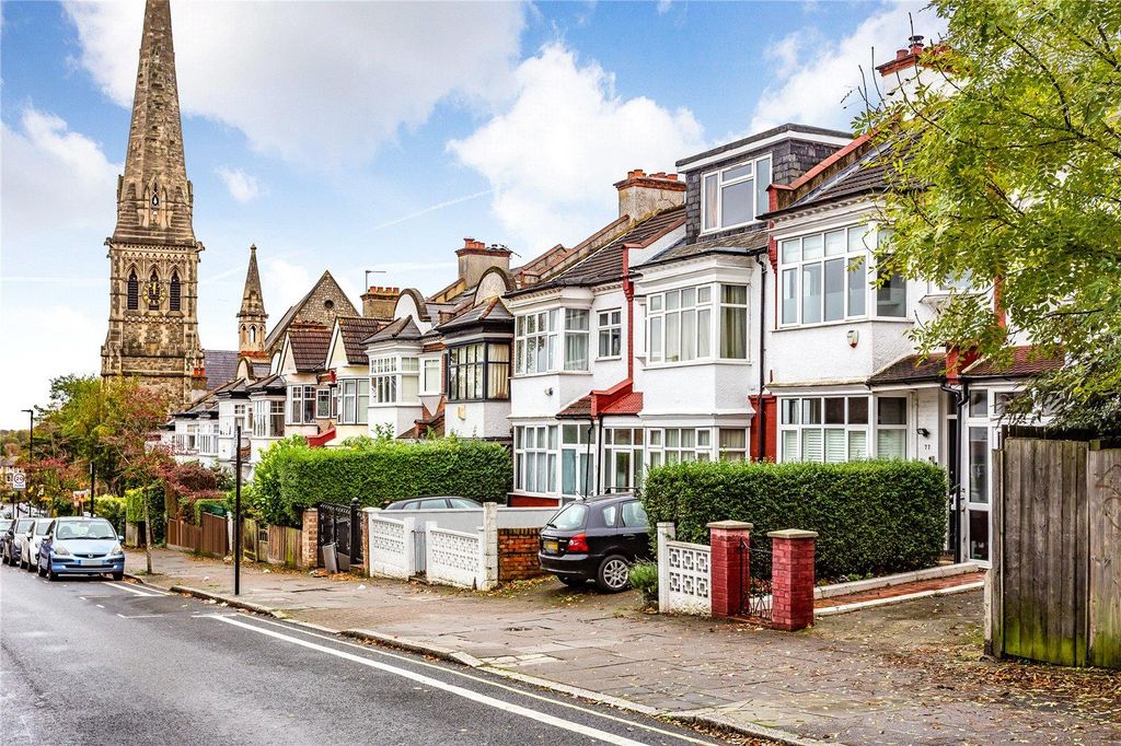 Property photo 1 of 8