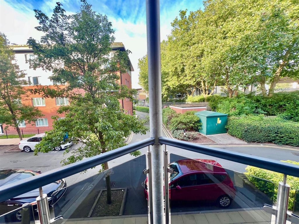 Property photo 2 of 10 Balcony.Jpg