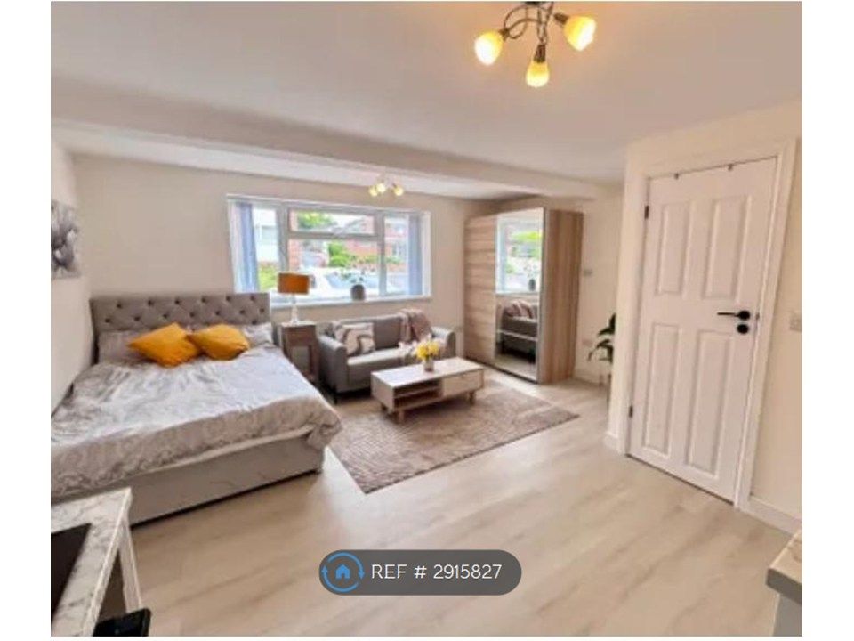 Property photo 1 of 3