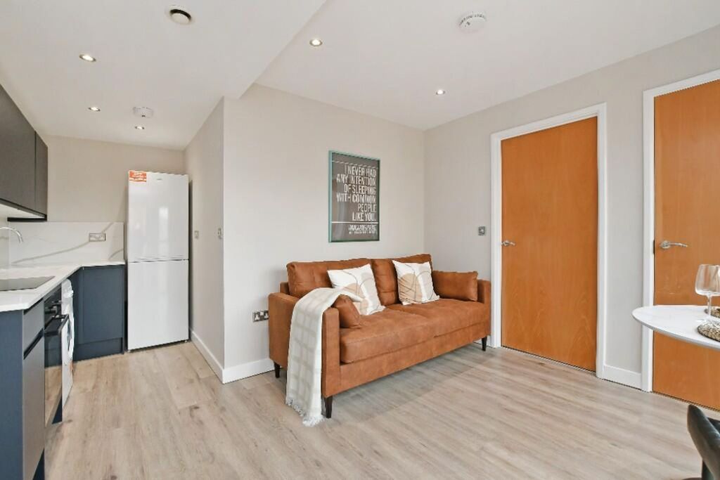 Property photo 2 of 12