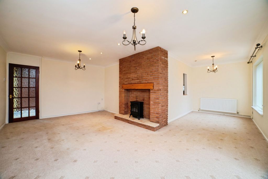 Property photo 2 of 20 Pbox-Img.Jpg