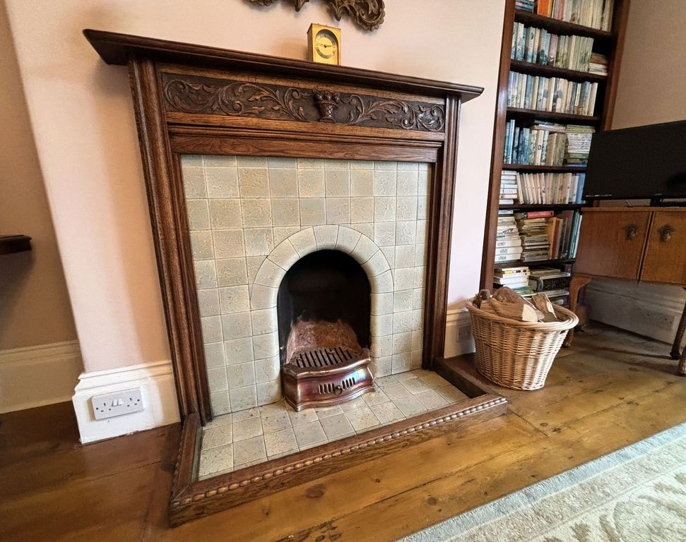 Property photo 3 of 27