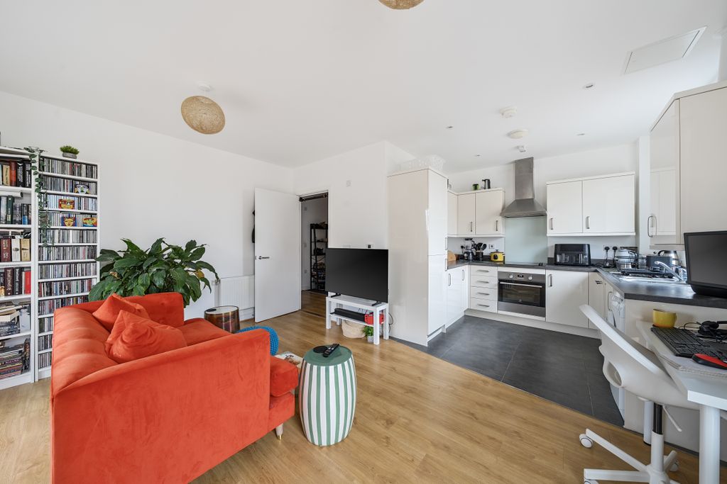 Property photo 3 of 14