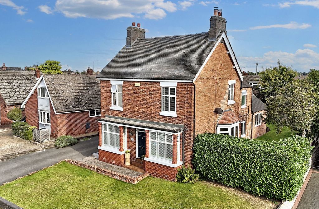 Property photo 1 of 27