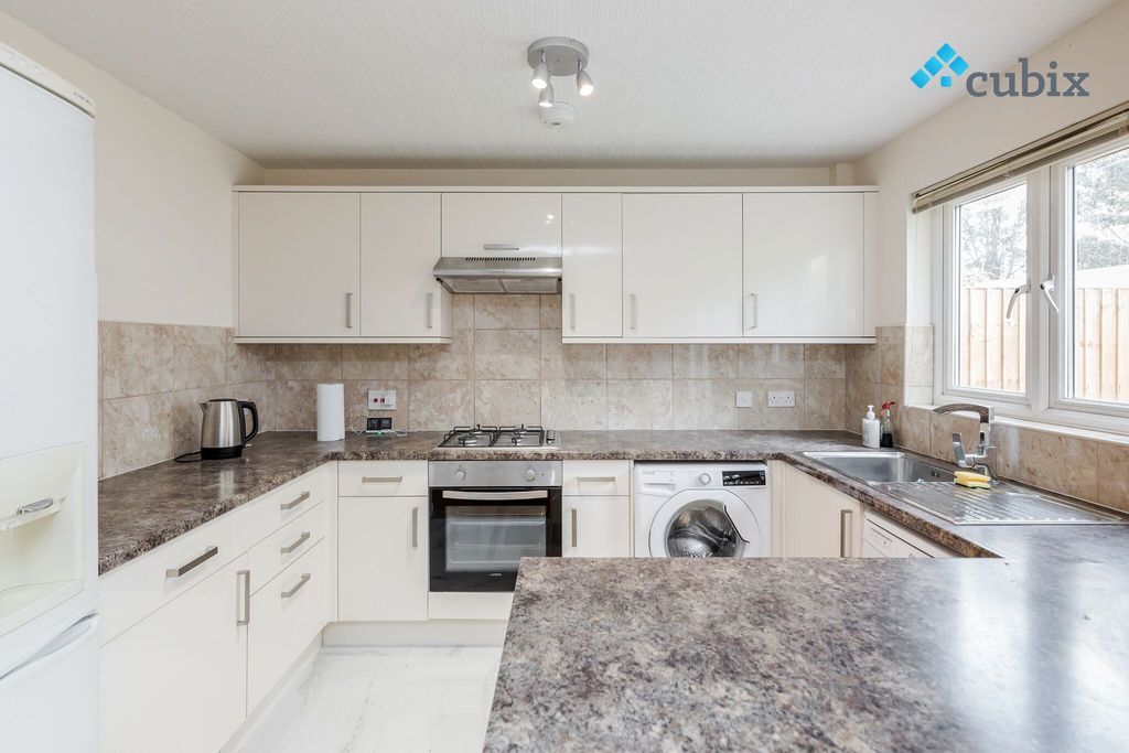 Property photo 1 of 23