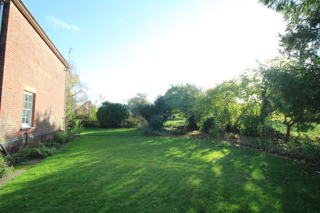 Property photo 2 of 28 Garden 3.Jpg
